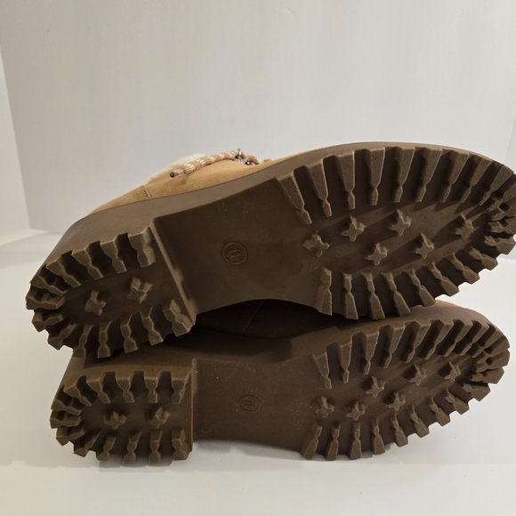 Universal Thread Leah Sherpa Hiker Boot 2.5" Block Heel Size 11 - Picture 4 of 7
